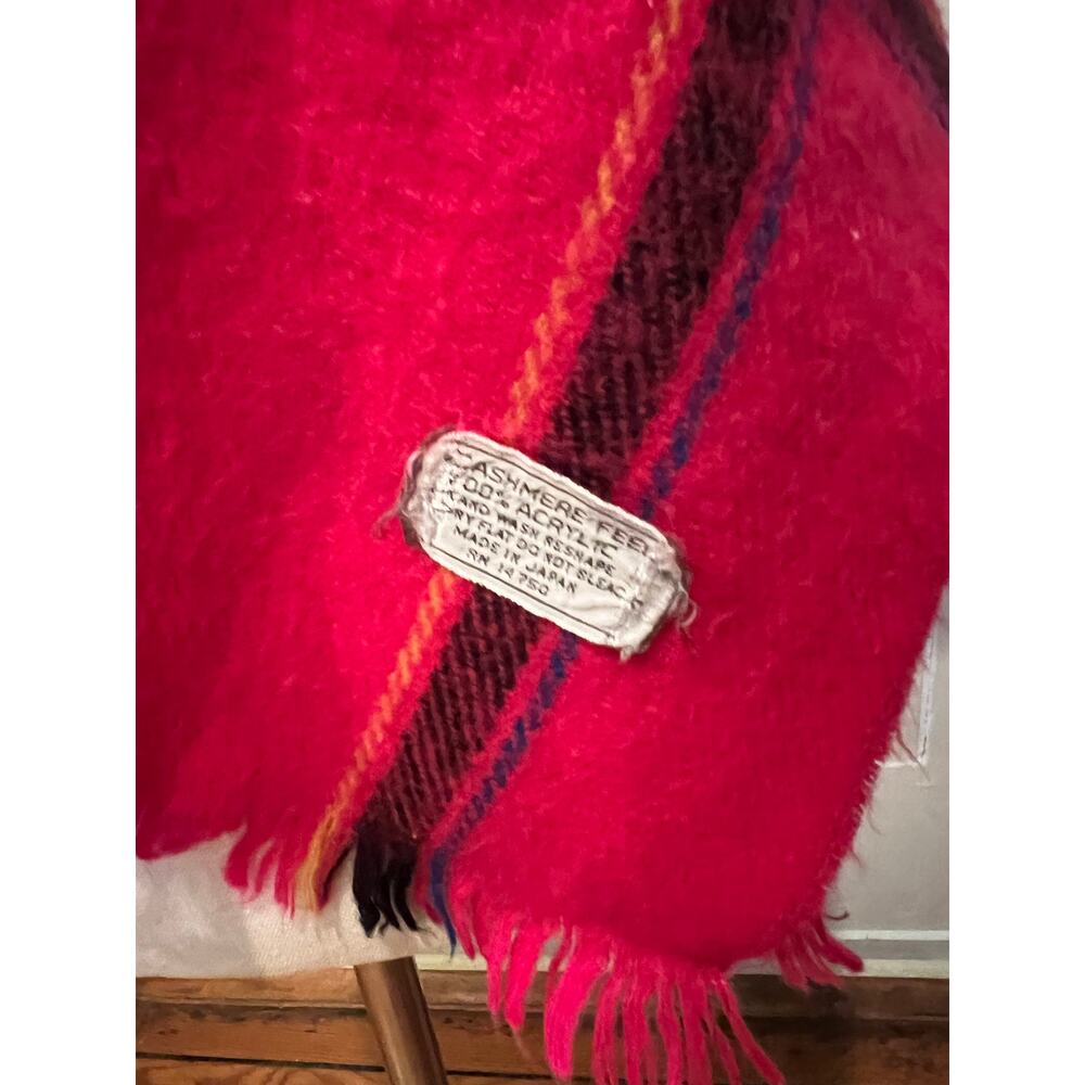 Vintage hot pink plaid fringed scarf - Picture 4 of 4